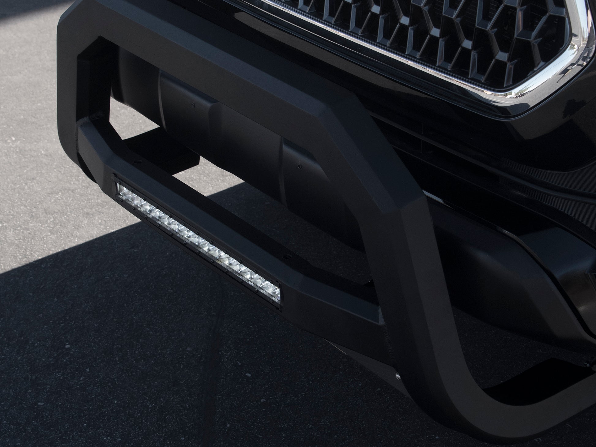 Armordillo 2005-2007 Jeep Grand Cherokee AR Series Bull Bar w/LED - Matte Black w/ Aluminum Skid Plate - Armordillo USA by I3 Enterprise Inc. 