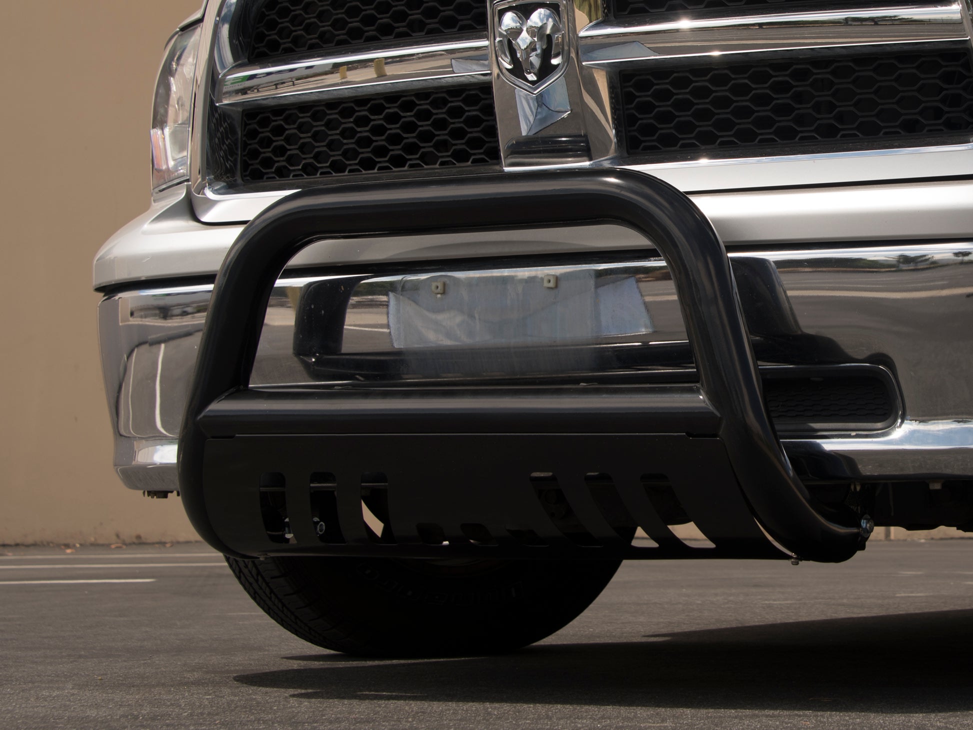 Armordillo 2007-2014 Cadillac Escalade Classic Bull Bar - Black - Armordillo USA by I3 Enterprise Inc. 