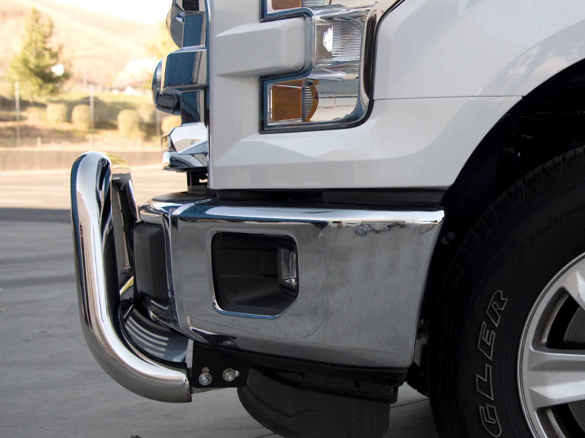 Armordillo 1998-2000 GMC C/K 2500/3500 Classic Bull Bar - Polished - Armordillo USA by I3 Enterprise Inc. 