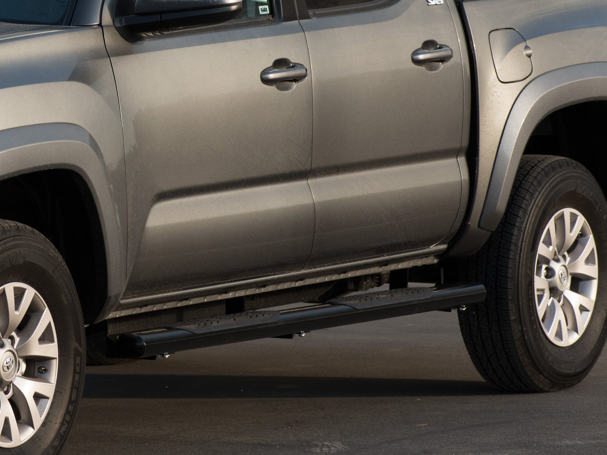 Armordillo 2004-2019 Nissan Titan - Crew Cab 4" Oval Step Bar -Black - Armordillo USA by I3 Enterprise Inc. 