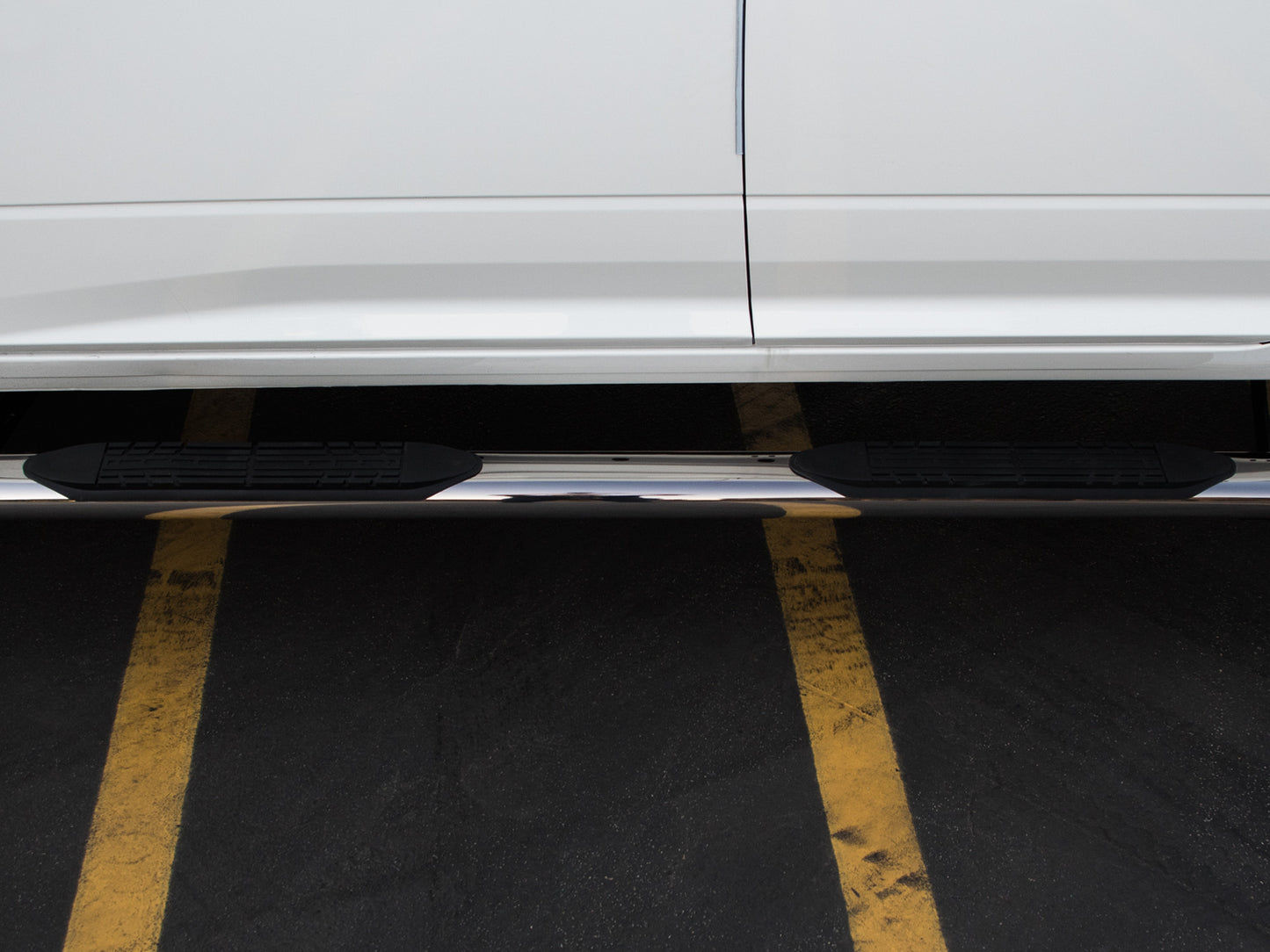 Armordillo 2007-2014 Ford Edge (Excl. Sport & Ecoboost) 4" Oval Step Bar -Polished - Armordillo USA by I3 Enterprise Inc. 